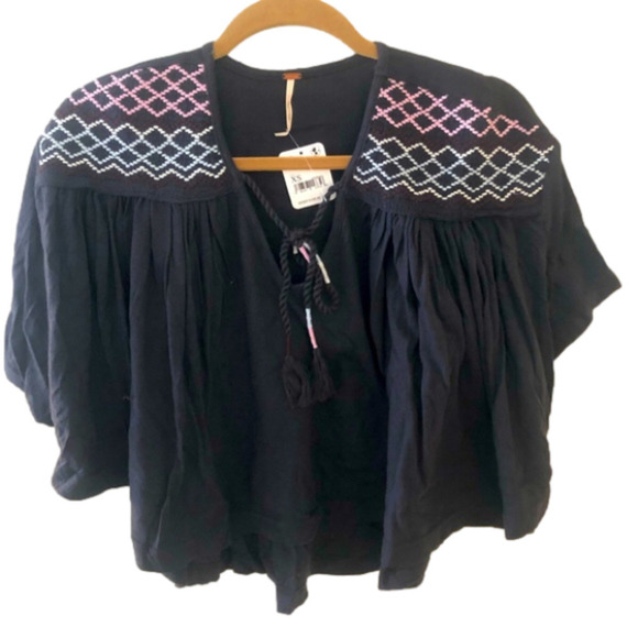 NWT Free People Market Embroidered V-Neck Top - Picture 1 of 4